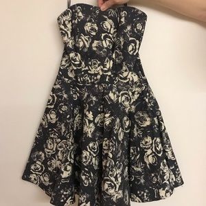 Elegant floral print dress